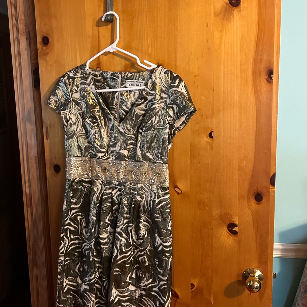 Chetta B Cream and White Leaf Print Party Dress